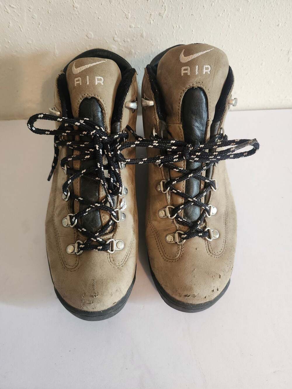 Vintage Nike ACG Air Gimli Brown Suede Hiking Boots Women's Size 7.5